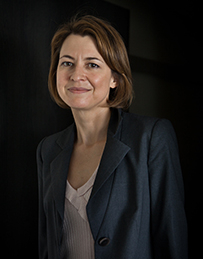 Géraldine Picaud (PGE  1992) reçoit le Trophée du Management 2015